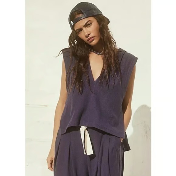 FP Beach Free People Day Tripper Sleeveless Hoodie Oceana Navy Blue V Neck Small - Picture 1 of 5
